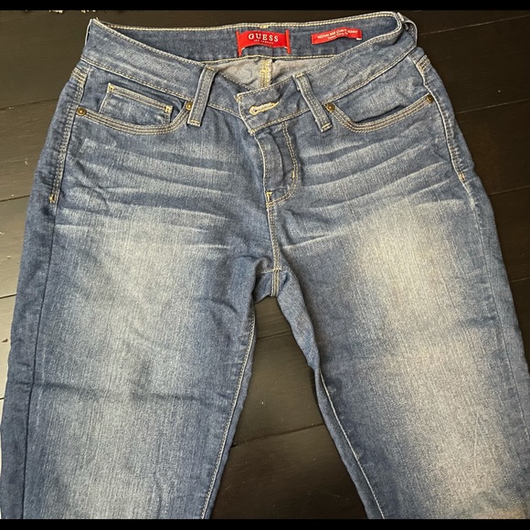 Guess Jeans size 27 - Picture 1 of 3